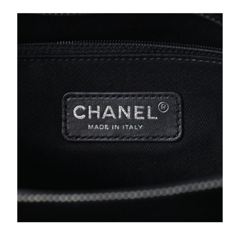 Chanel Caviar Timeless CC Soft Tote - Picture 6 of 10